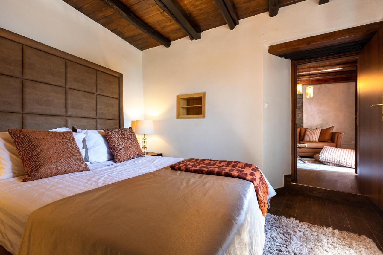 1822 Makrinitsa Suites Exterior photo
